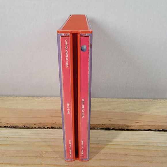 CD The Beatles Red Album Hits / 1962-1966 (2 CDs) - hard case 1993 - Picture 2 of 5